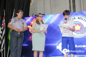 PROERD & Bombeiro na Escola - (Formatura) – Educandár...