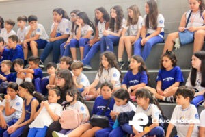 Entrega de certificados da Olímpíada Brasileira de Matemá...