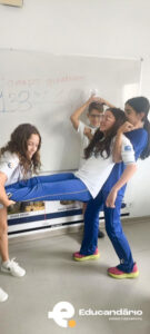 Monarquias Europeias - 8 ano A-15